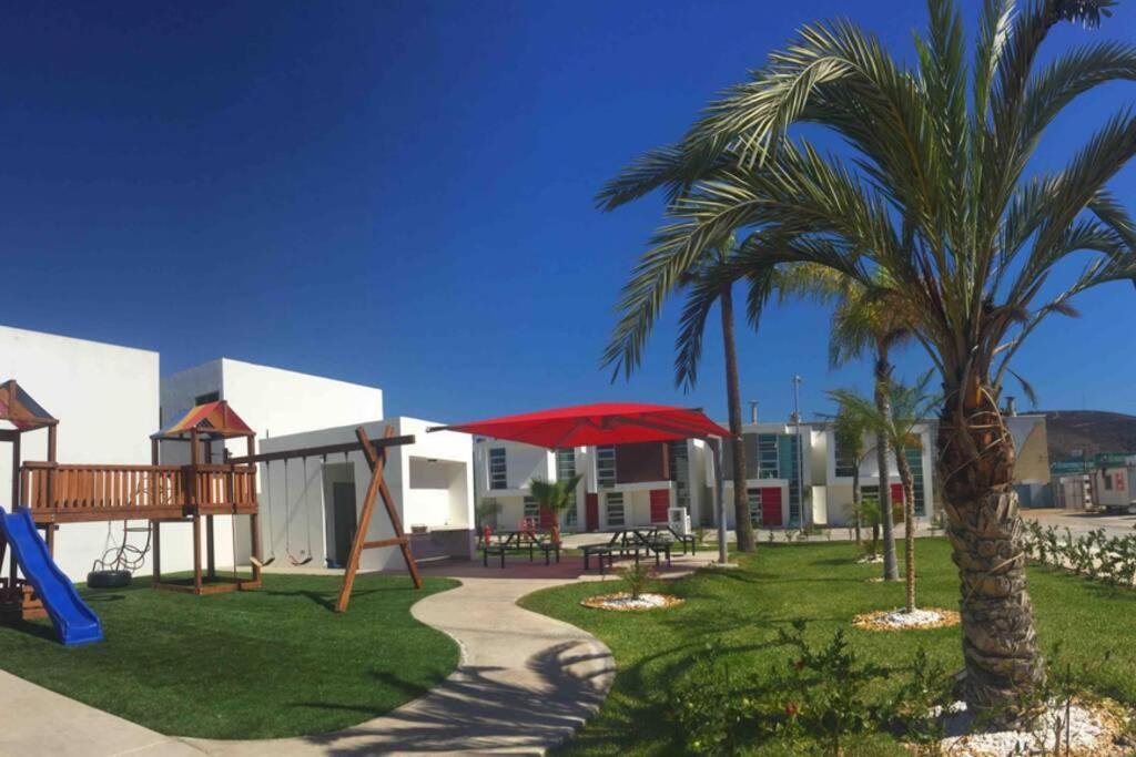 #CasaMare - Privada a una cuadra del mar con AC Ensenada Exterior foto